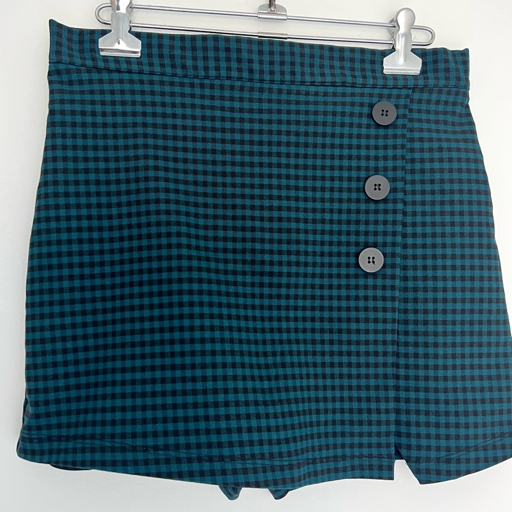 Altar’d State green black Plaid Skort Large